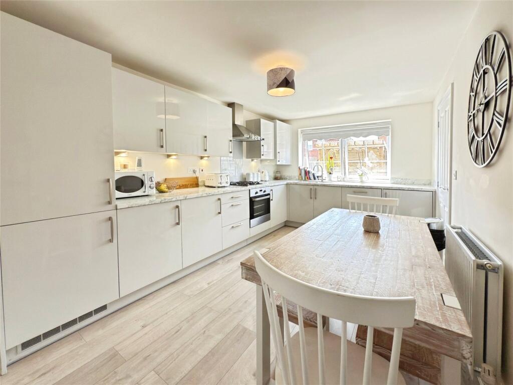 Sundial Close, Thornton, Merseyside, L23 photo 4