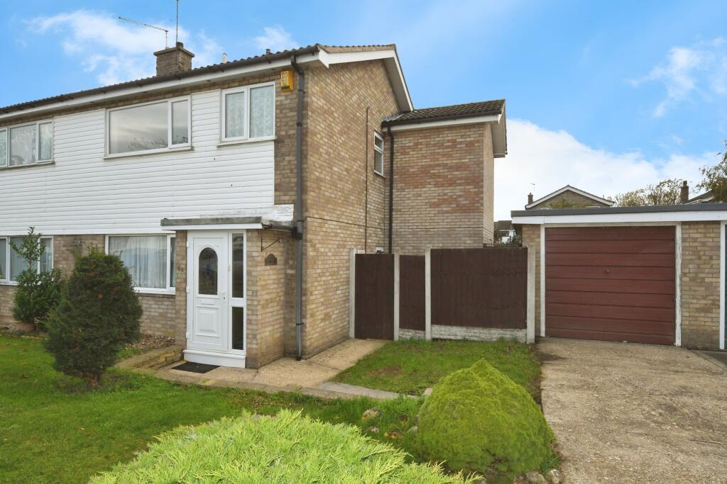 3-bed semi-detached on Parkfield Road, Sleaford, NG34, £230,000