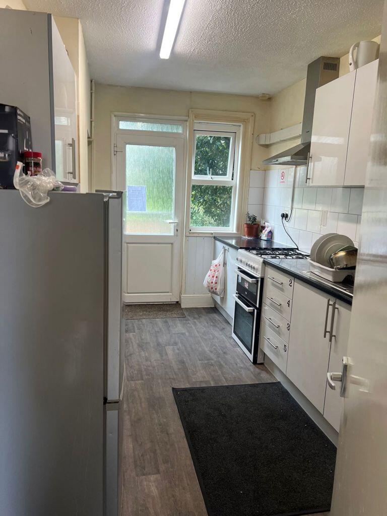 Main image of property: Abingdon Road, Oxford