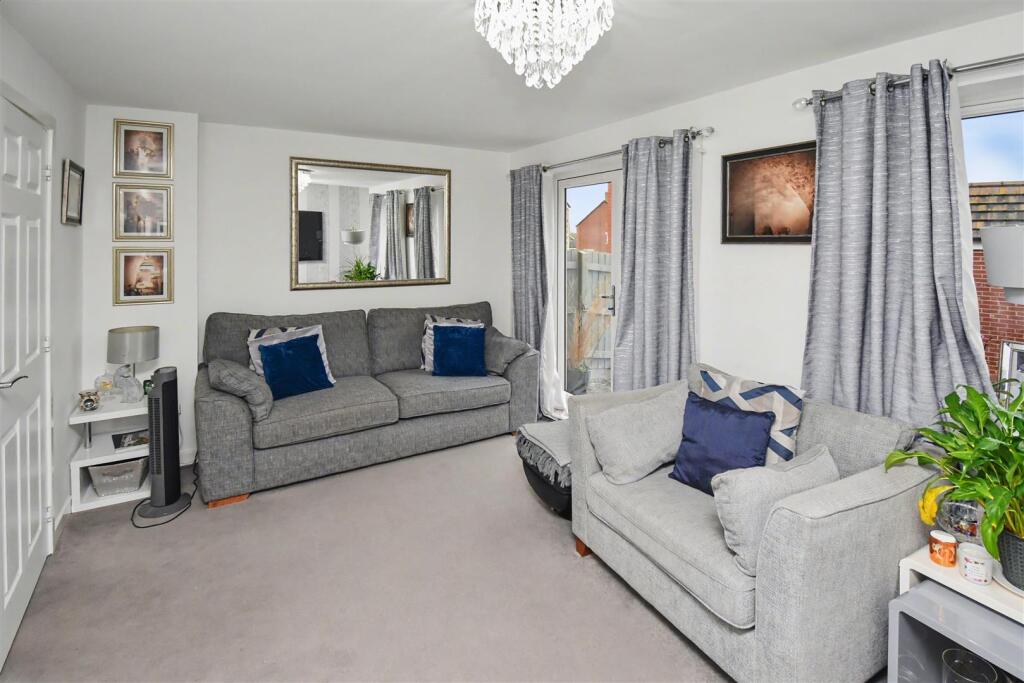 House in Weldon, North Northamptonshire - View 4