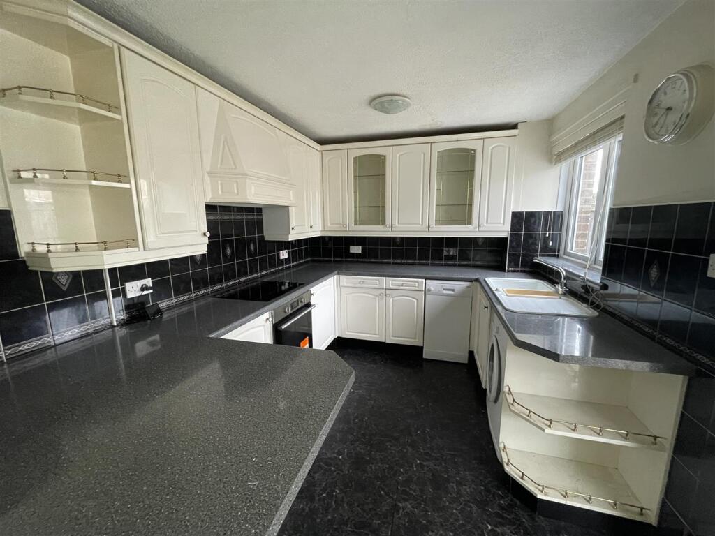 Walden Close, Ouston, Chester Le Street photo 3