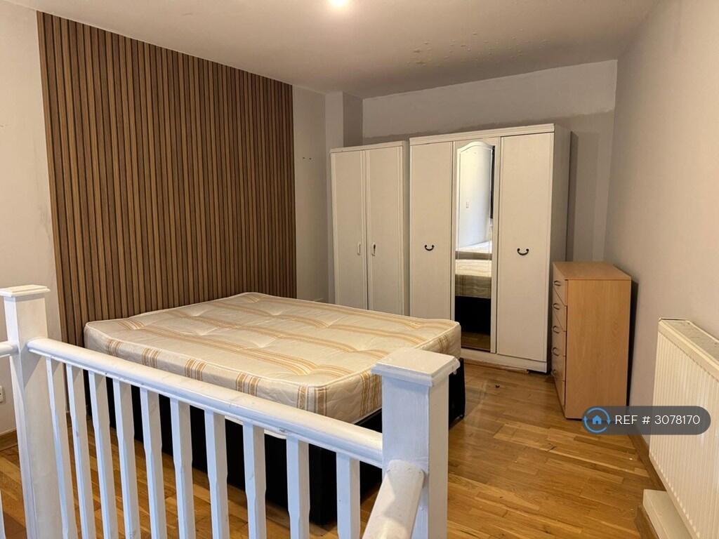 Main image of property: Newington Green Road, London, N1