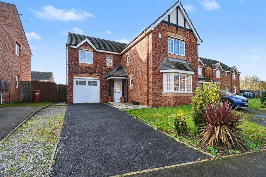 Main image of property: River Bank Close, Keadby, Scunthorpe