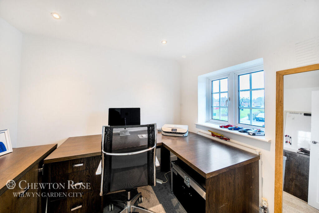 Additional image 12 of Manor Road, ST ALBANS