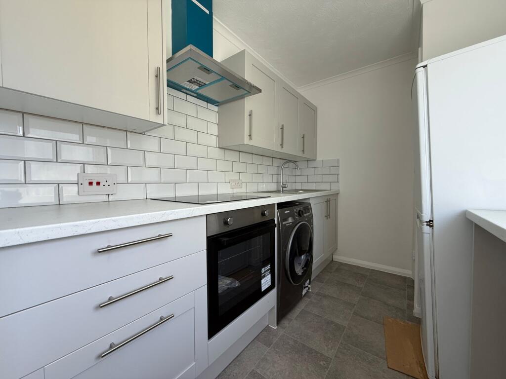 Apartment in Brighton - View 4