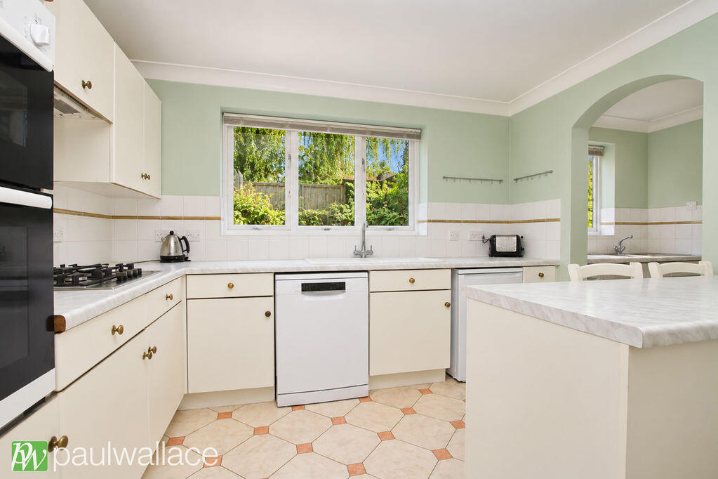 House in Enfield - View 3