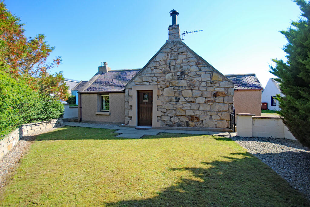 Main image of property: 16 Seatown, Lossiemouth, Moray, IV31 6JJ