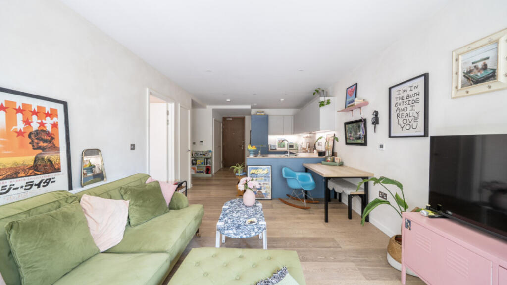 Apartment in London - View 5