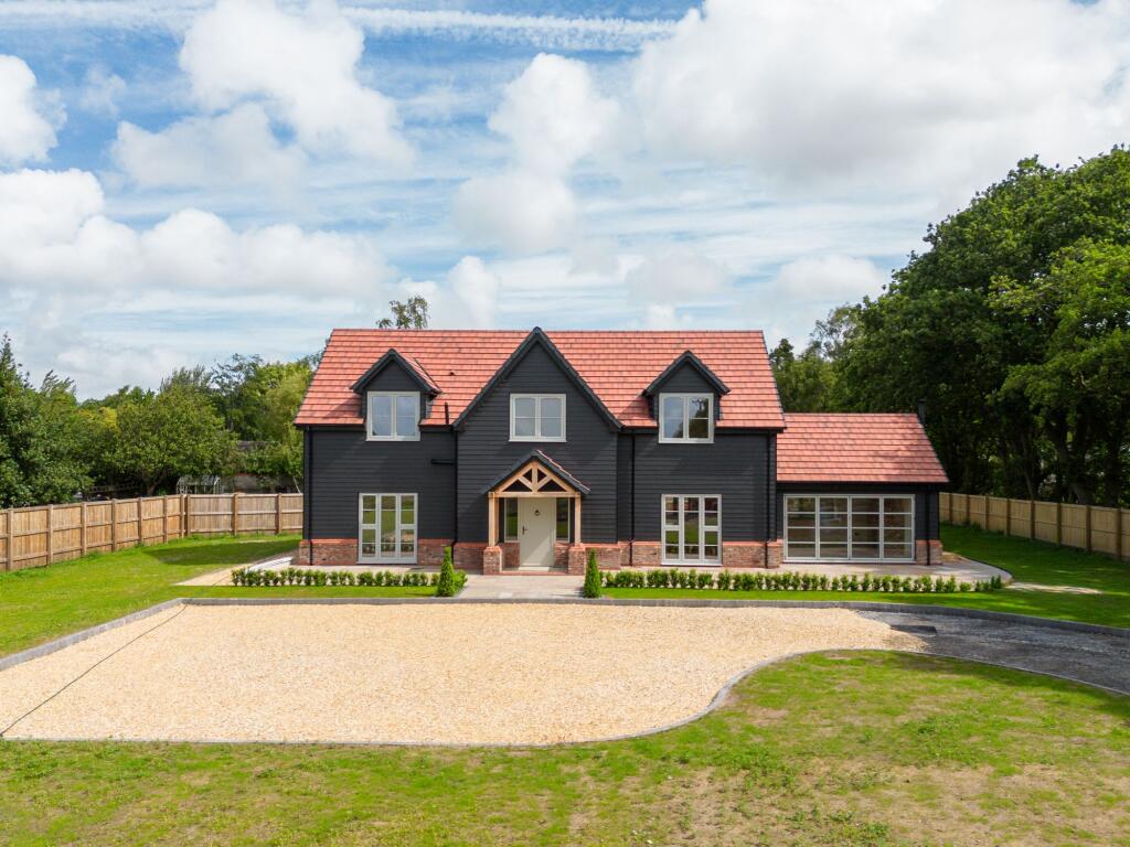 Main image of property: Sandy Way, Holmeswood, L40