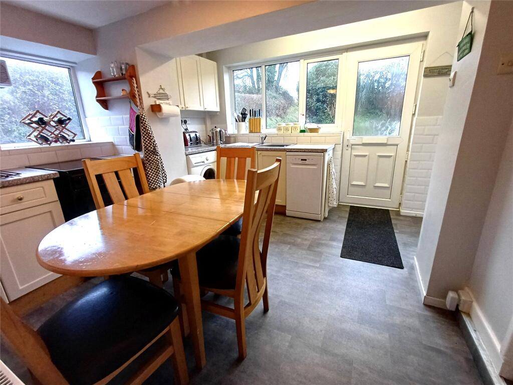 Hillview, Salwayash, Bridport, Dorset, DT6 photo 3
