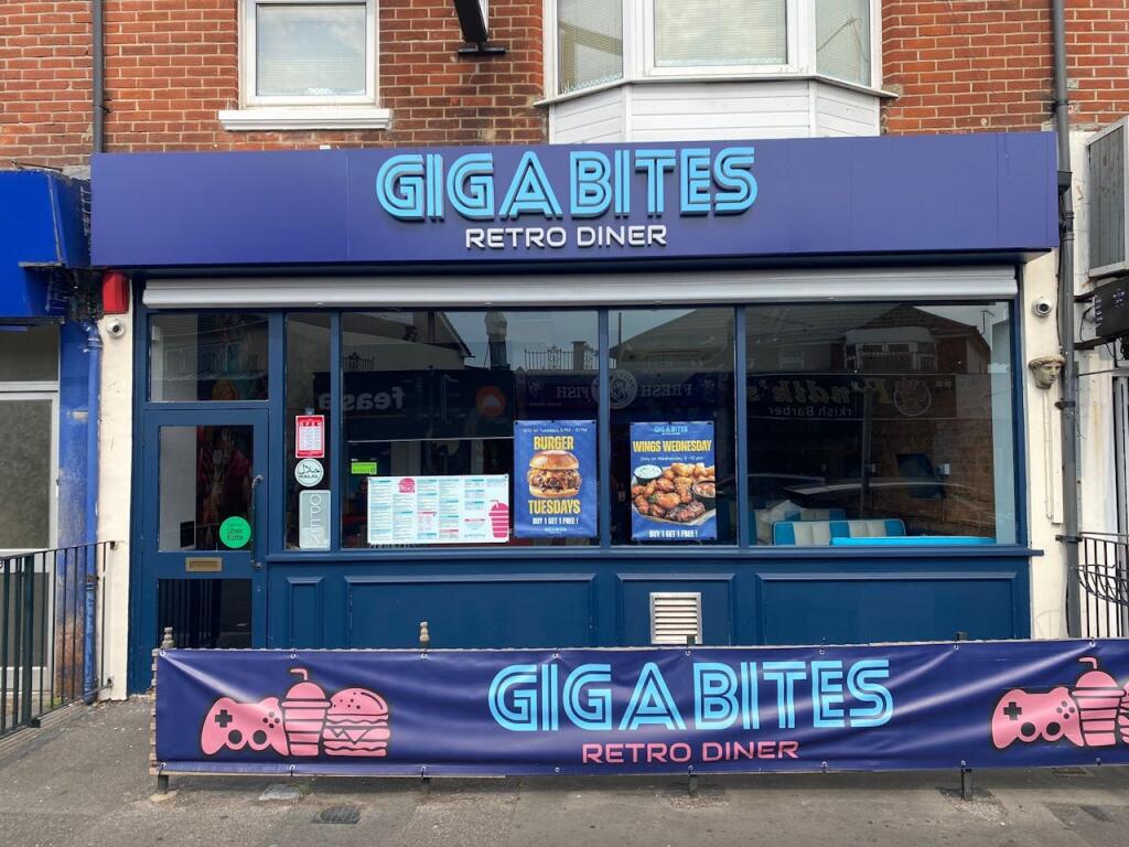 Main image of property: Gigabites Restaurant, 43 Charminster Road, Bournemouth, BH8 8UE