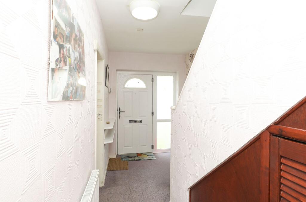 House in Chesterfield, Loundsley Green - View 5