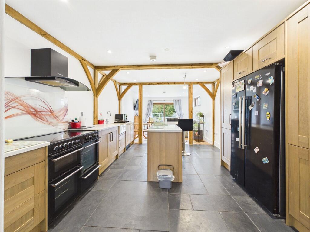 House in Exeter - View 3