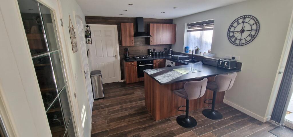 Garganey Drive, Bridgwater, TA6 photo 3