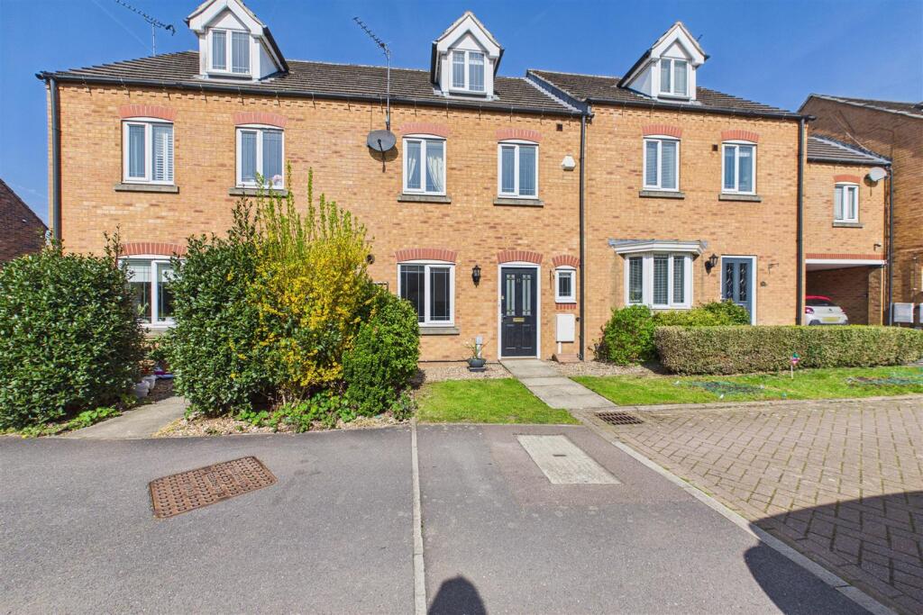 Main image of property: Swinderby Close, Newark