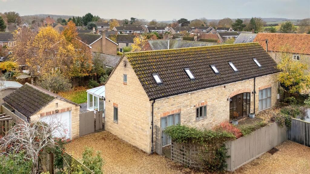 Main image of property: Kennel Hill, Brigstock, Kettering