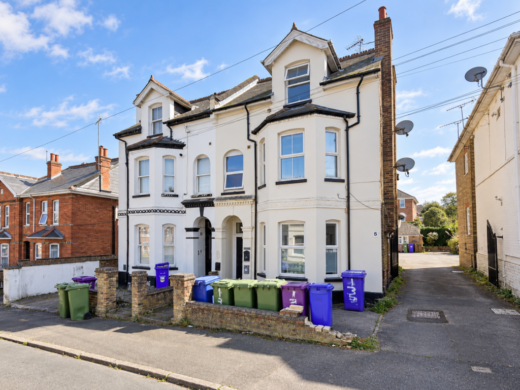 Main image of property: St. Michaels Road, ALDERSHOT, GU12 4JW