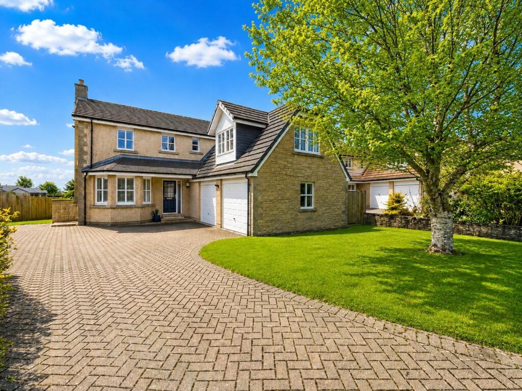 Main image of property: 18 Croft Wynd, Milnathort, KY13