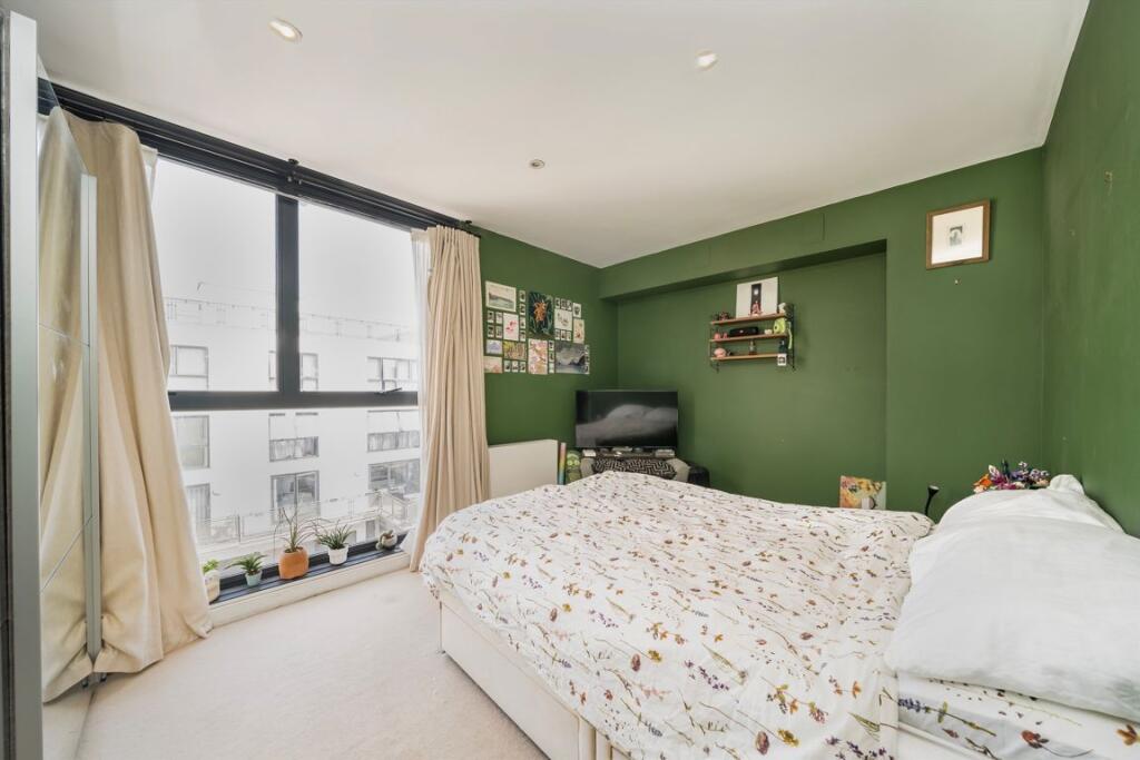 Apartment in London, North Kensington - More