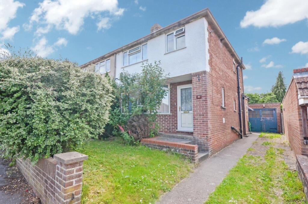Main image of property: Laburnum Road, Botley, Oxford, OX2 