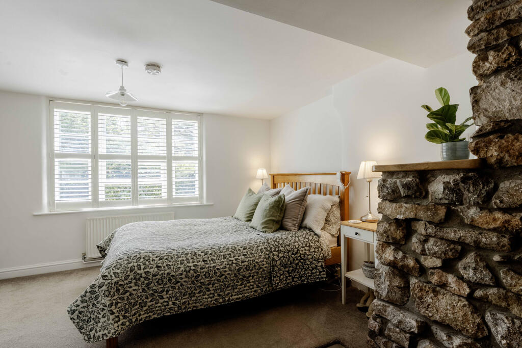 Hutton Hill, Weston-super-Mare - More