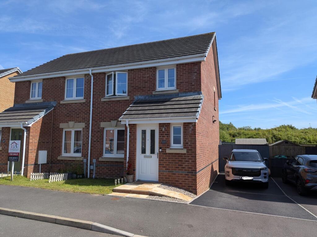 Main image of property: St. Ilid's Meadow, Llanharan, Pontyclun