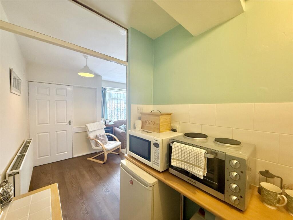 Apartment in Sefton, Liverpool City Region - More