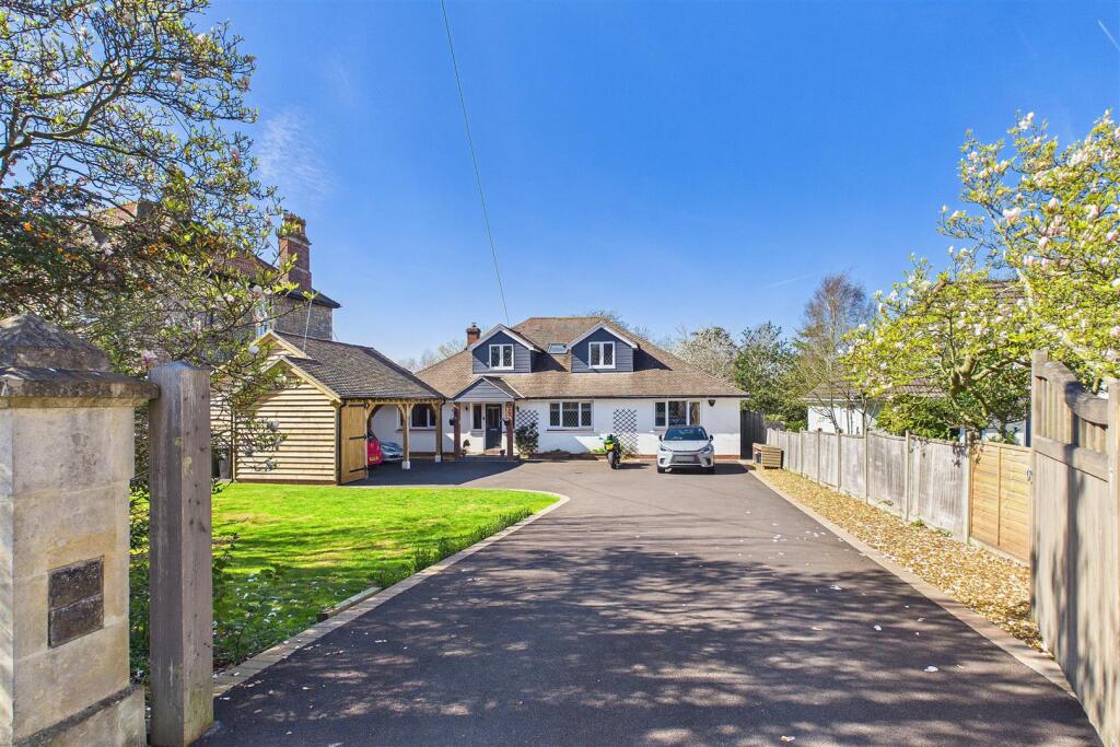 Main image of property: Prime Upper Clevedon location