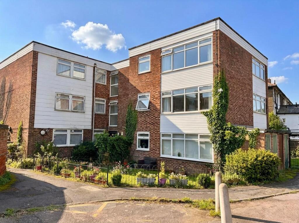 Main image of property: Tower Court, Tower Hill, Brentwood