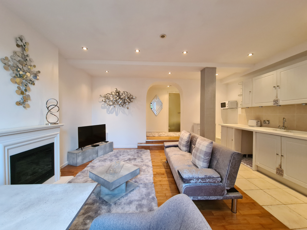 Main image of property: The Hideaway, Basement Flat, 5 Bishop Terrace Brae, Isle Of Bute, Buteshire, PA20