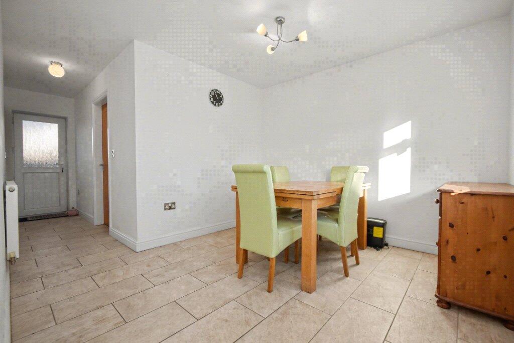 Regina Crescent, Havercroft, Wakefield, West Yorkshire photo 4