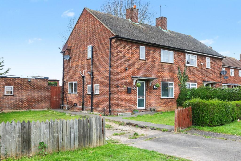 Main image of property: Pulpits Close, Hockley