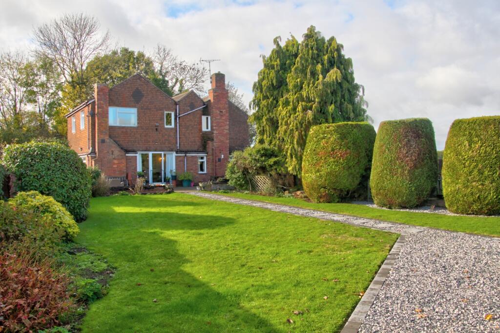 Main image of property: Cromwell Lane, Coventry, West Midlands, CV4