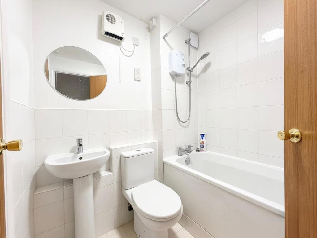 Apartment in Brentwood, Ingrave - View 4