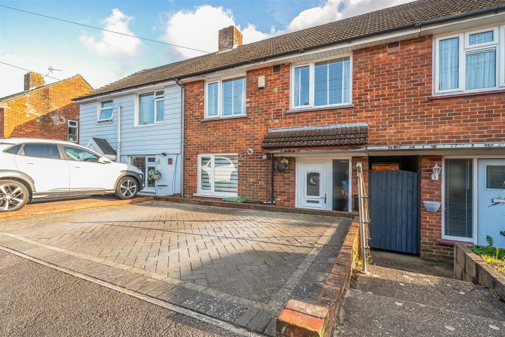 Main image of property: Chaucer Avenue, Paulsgrove
