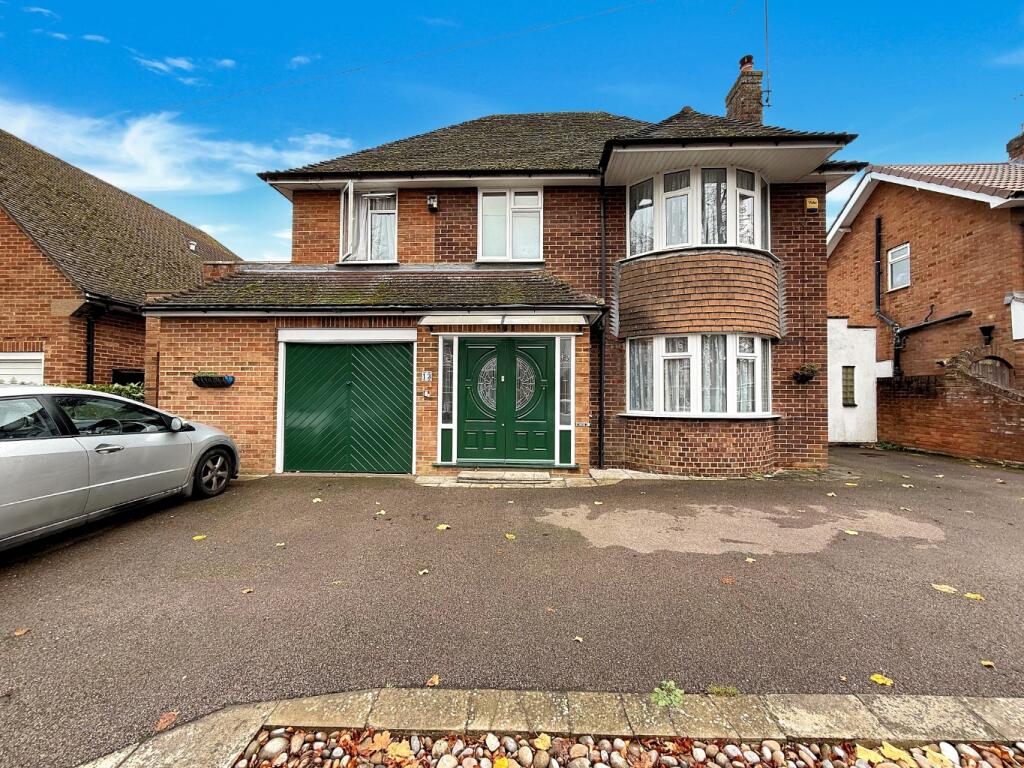 5-bed detached on Priory Road, Dunstable, £650,000