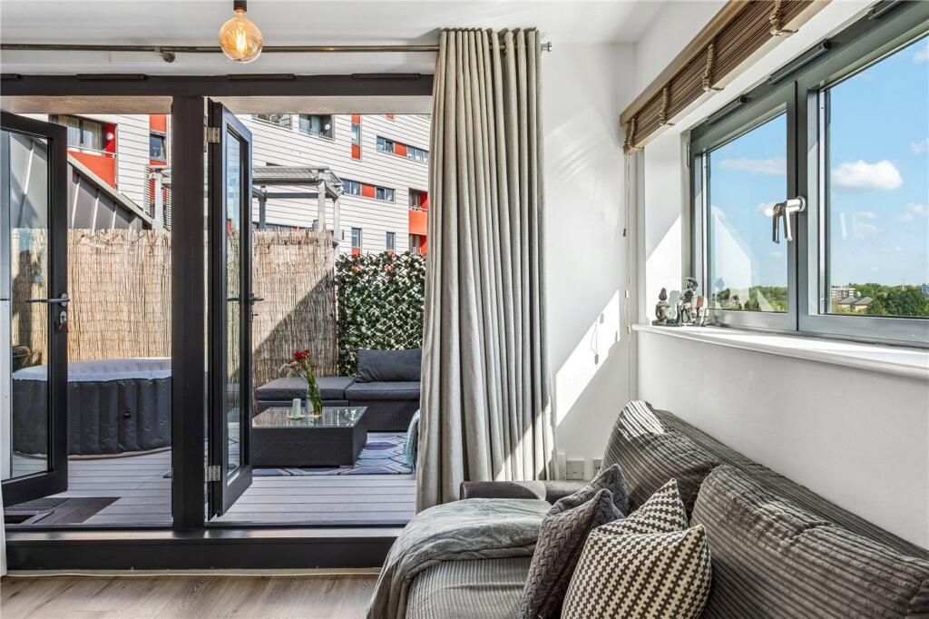 Apartment in London - View 4