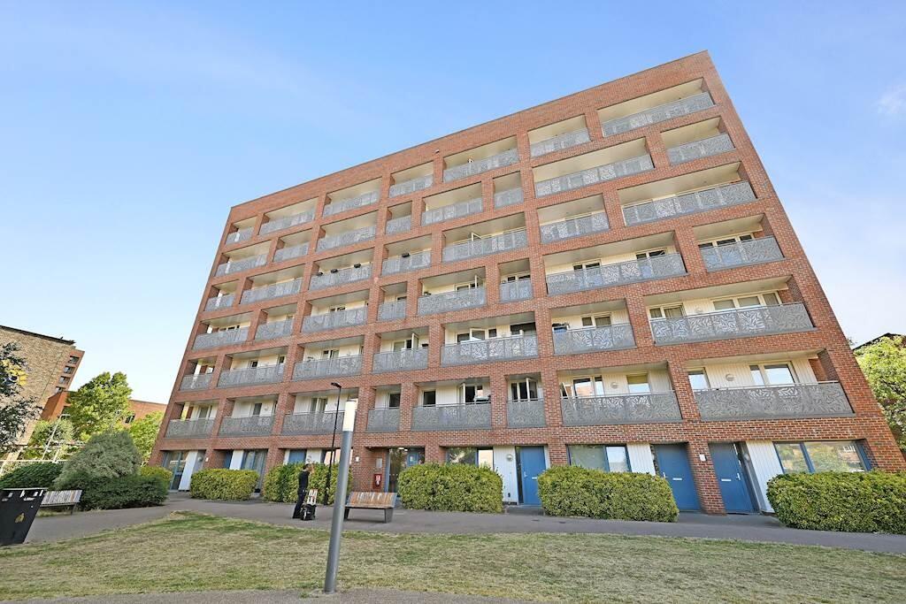 Main image of property: Hastings Road, London, E16