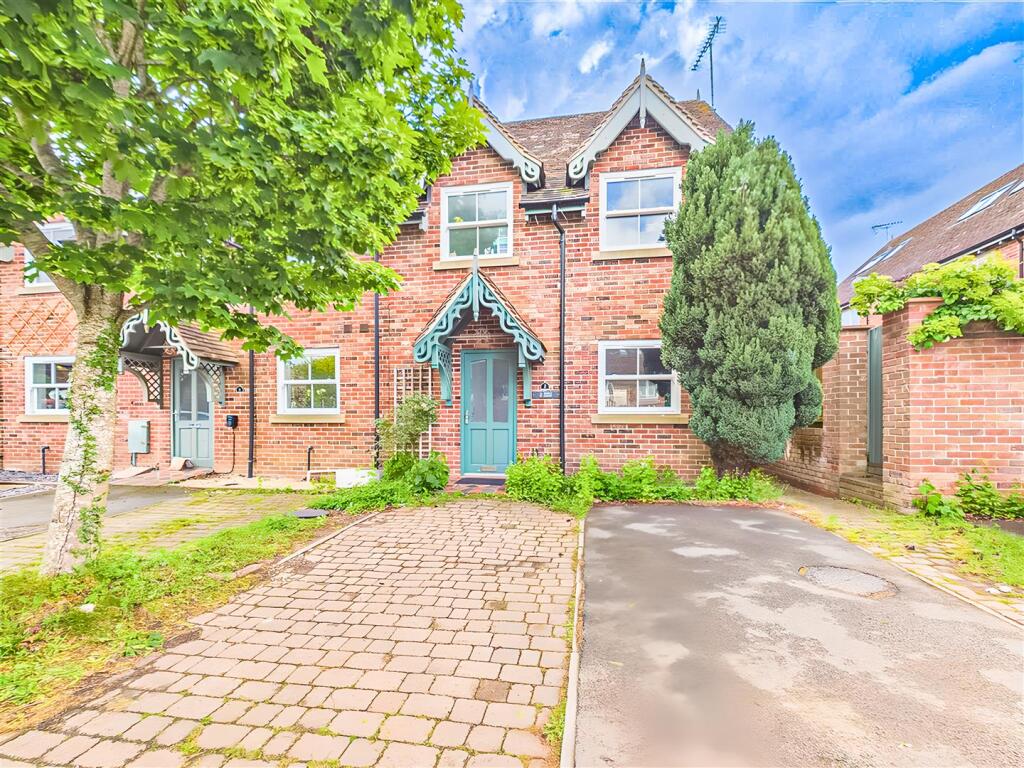 Main image of property: Maple Court, Repton