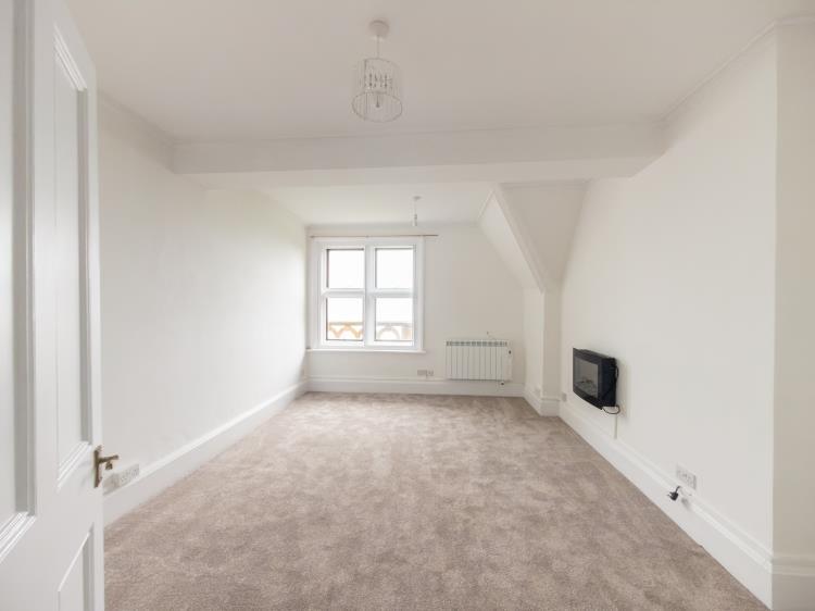 Apartment in Felixstowe, Old Felixstowe - View 2