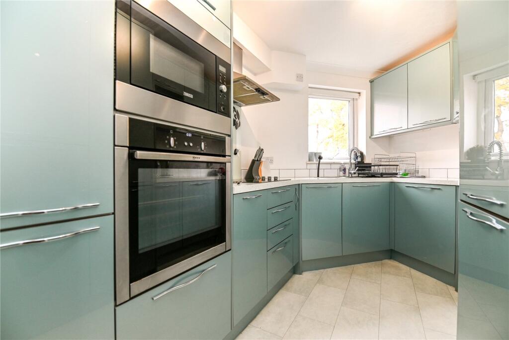 Apartment in New Forest, Old Milton, New Milton - View 3