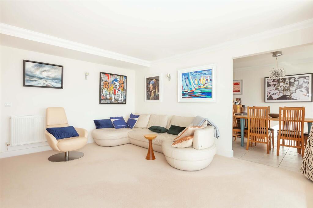 Apartment in Brighton - View 5