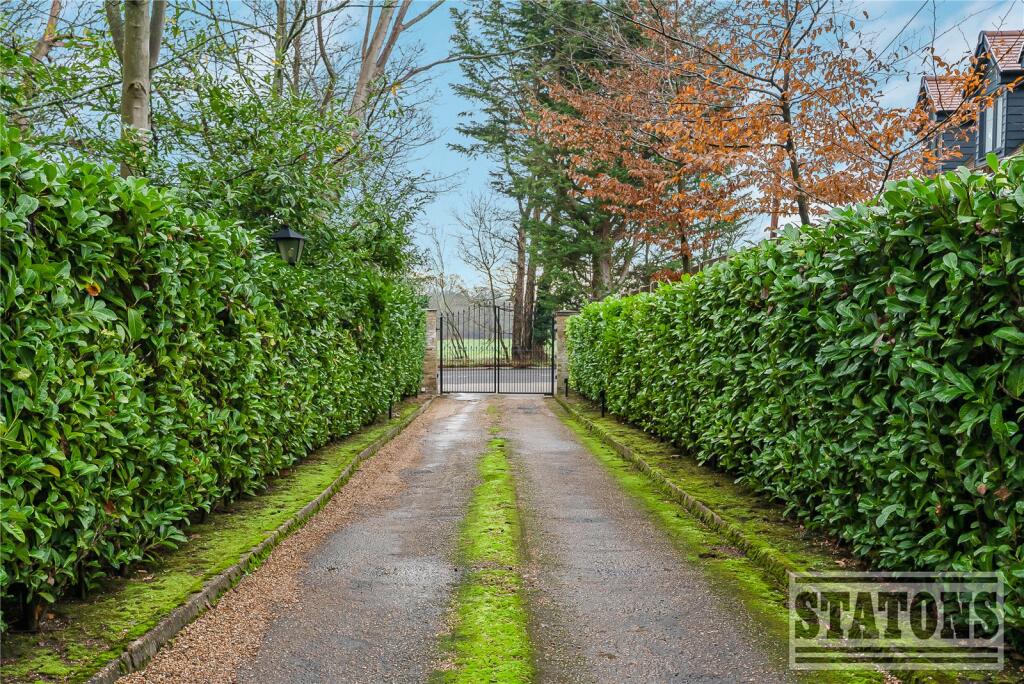 Additional image 33 of Kentish Lane, Brookmans Park, Hertfordshire, AL9