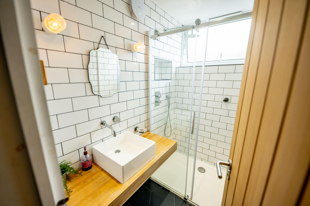 Apartment in Brighton - More