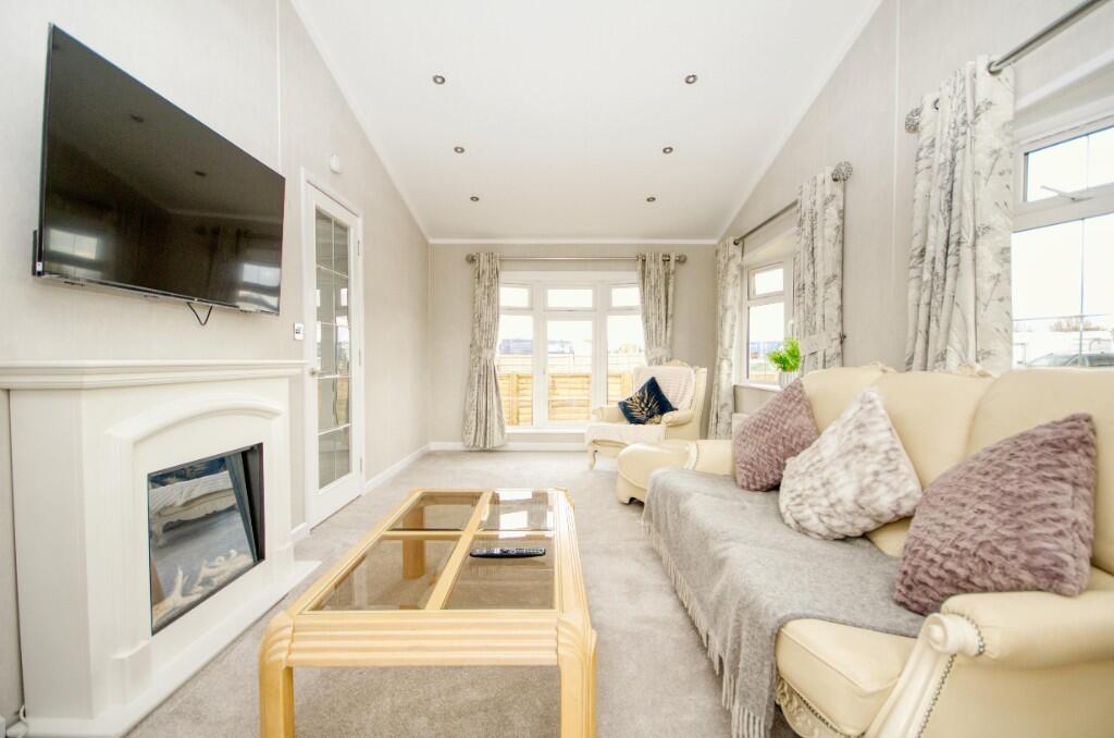 Grange Road, Bursledon, Hampshire, SO31 photo 4