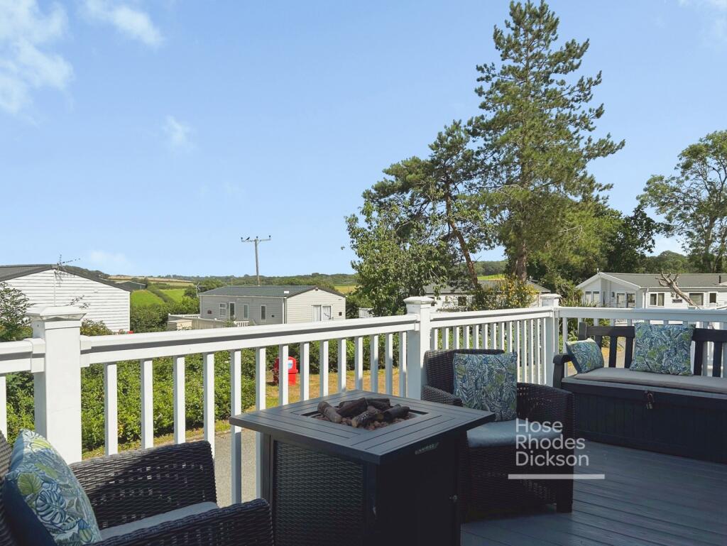 Thorness Lane, Cowes, Isle of Wight - View 3