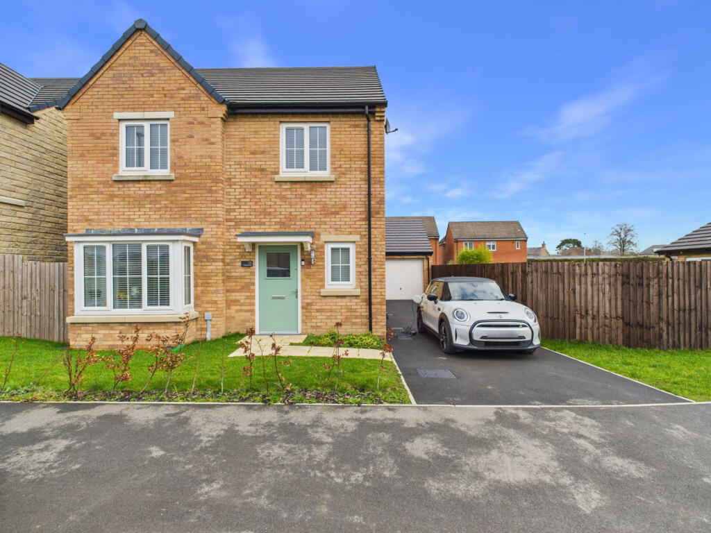 Main image of property: Lapwing Avenue,  Longridge, PR3