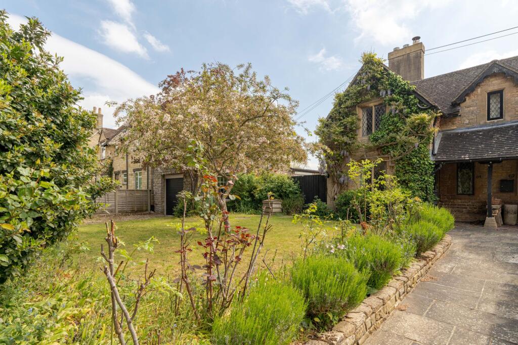 Main image of property: Church Street, Kidlington, OX5