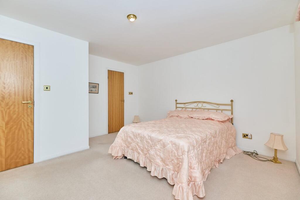 Main image of property: Great Western Road, Aberdeen, AB10