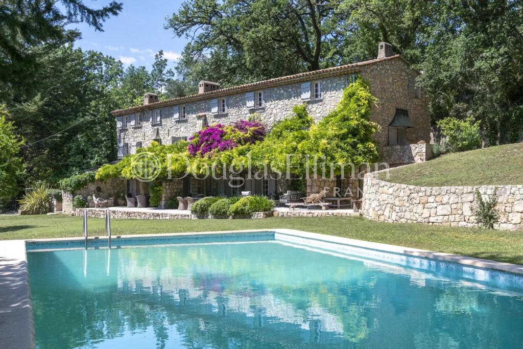 Main image of property: Provence-Alps-Cote d`Azur, Alpes-Maritimes, Chateauneuf De Grasse